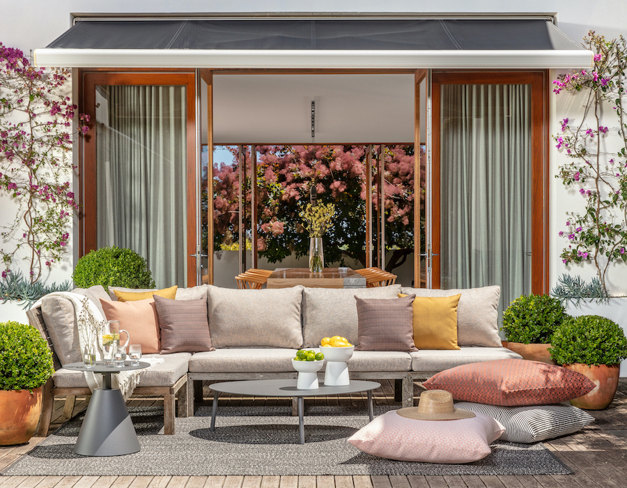 How to Choose Outdoor Upholstery for Garden Furniture    
